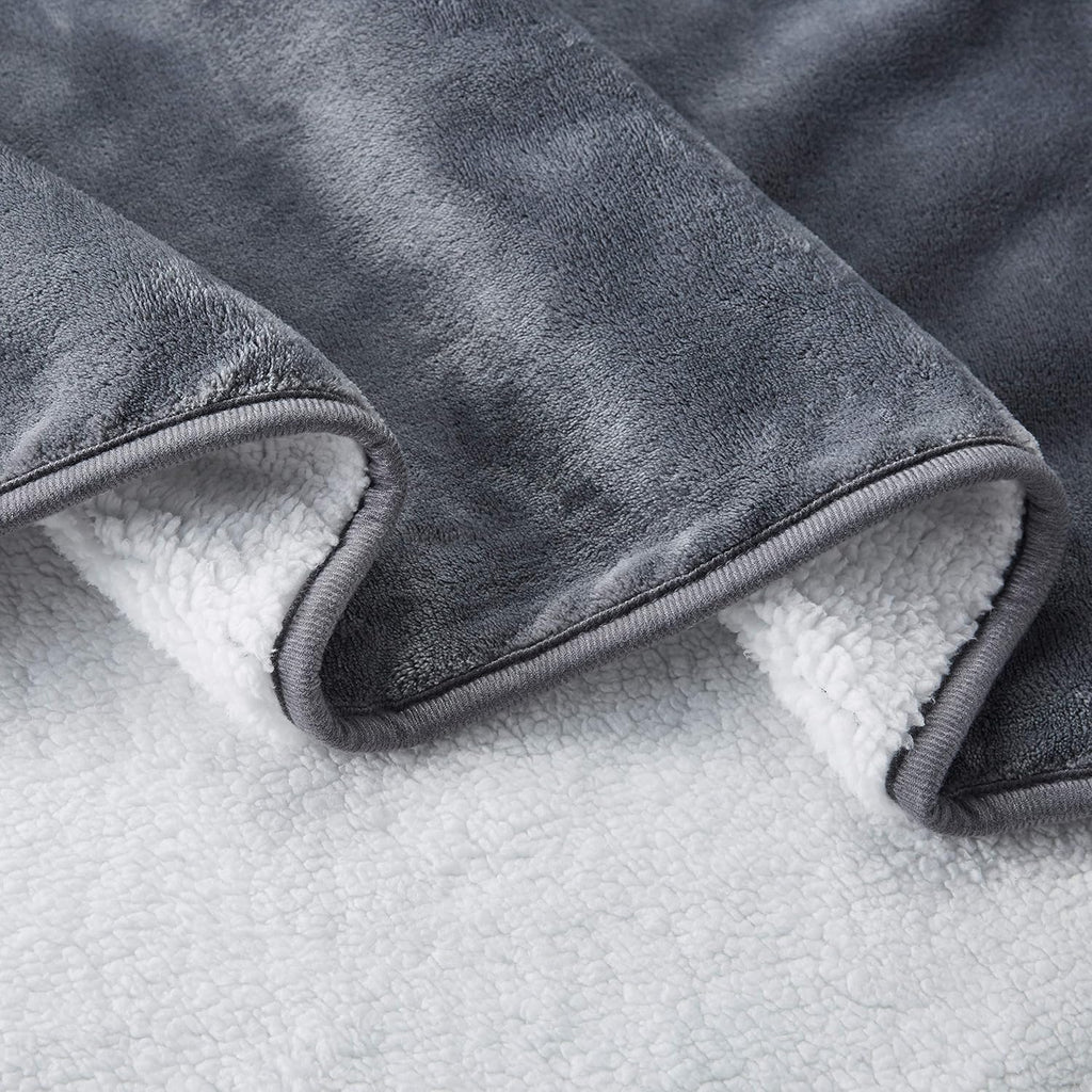 Waterproof Dog Blanket 79X59 In, Soft Pet Pee Proof Throws for Couch Sofa Bed, Travel Blanket Reversible Plush Protector Cover for Small/Medium/Large Dogs Puppies Cats, Light Grey+White