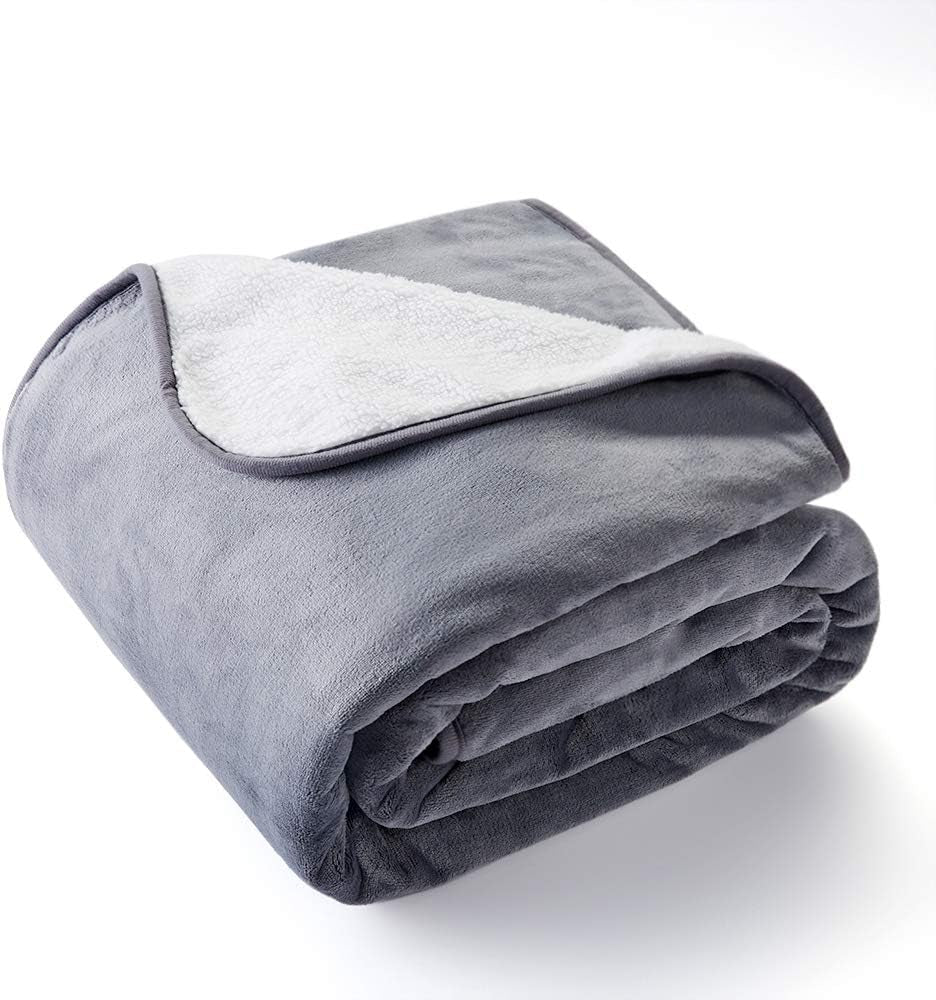 Waterproof Dog Blanket 79X59 In, Soft Pet Pee Proof Throws for Couch Sofa Bed, Travel Blanket Reversible Plush Protector Cover for Small/Medium/Large Dogs Puppies Cats, Light Grey+White